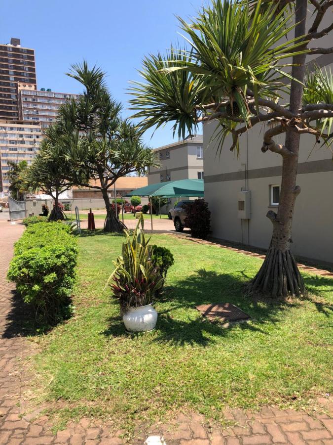 Summer Sands - Durban North Beach Accommodation Exterior photo